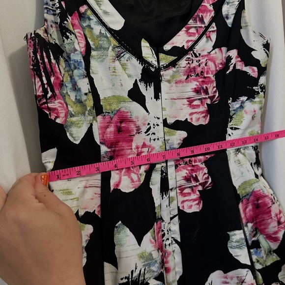 White House Black Market Floral Sleeveless Dress - Black and Pink - Picture 5 of 9